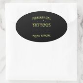februari meisje met Tattoos ogen Ovale Sticker (Tas)