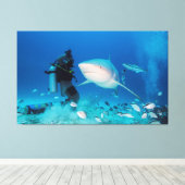 Feeding The Bull Canvas Afdruk (Insitu (Houten vloer))