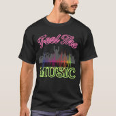 Feel the Music – Vibrant Party Crowd T-Shirt (Voorkant)