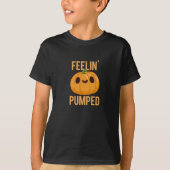 Feelin Pumped Funny Pumpkin Pun Dark BG T-shirt (Voorkant)