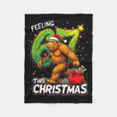Feeling 67 Funny Christmas Bigfoot Holiday Fleece Deken (Voorkant)