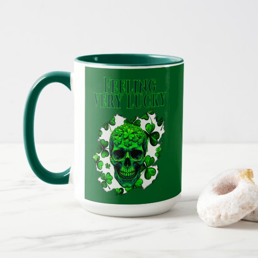 Feeling Very Lucky St Patrick’s Day - caneca Mok (Met donut)