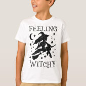 Feeling Witchy Funny Halloween Witch Vibes Kinda N T-shirt (Voorkant)