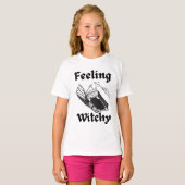 Feeling Witchy Spell boek grappige Halloween heks T-shirt (Voorkant volledig)