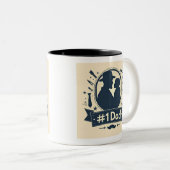 Feest #1 papa tweekleurige koffiemok (Voorkant rechts)