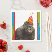 Feest als een dierengorilla met de verjaardag van servet (Insitu)