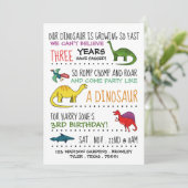 Feest als een dinosaurus verjaardagsfeestje uitnod kaart (Staand voorkant)