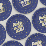 Feest in de Amerikaanse marine 4 juli Decoraties Papieren Bordje<br><div class="desc">Vier 4 juli in stijl met dit leuke papieren bord. Met de uitdrukking "Party in the USA" in een leuk lettertype met patriottische kleuren en gouden sterren. Pas het aan met uw feestviering informatie.</div>