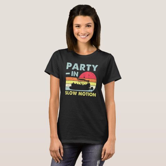 Feest in Slow Motion Pontonboot Retro  T-shirt (Voorkant volledig)