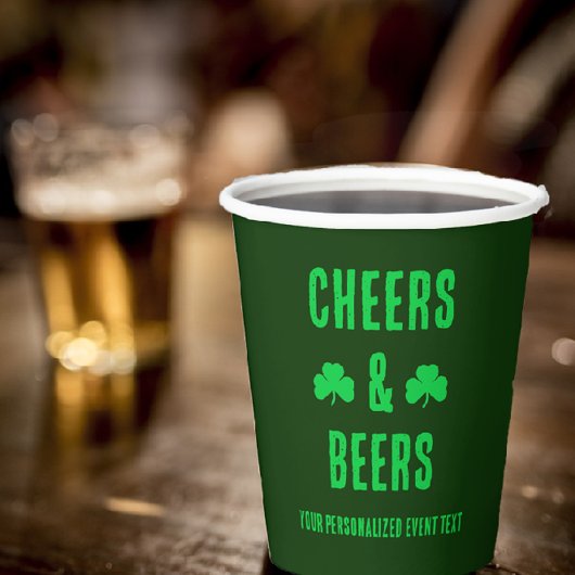 Feest met Cheers en Bier Papieren Bekers