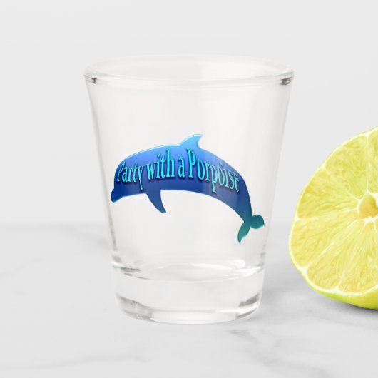 Feest met een bruinvis shot glas (Voorkant)