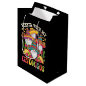 Feest met mijn Gnomigos-kabouter Cinco De Mayo Medium Cadeauzakje (Voorkant Gekanteld)