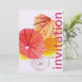 feestcocktail met kleurrijke papieren paraplu's kaart (Staand voorkant)