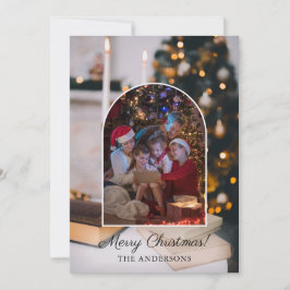 Feestelijk ingerichte kerstboom met geschenkdozen feestdagenkaart