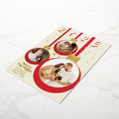 Feestelijk rood Onze eerste Kerstmis 3 fotocollage Folie Feestdagenkaart (Gedraaid)