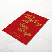 Feestelijk rood script vrolijk alles kerstgoud folie feestdagenkaart (Gedraaid)