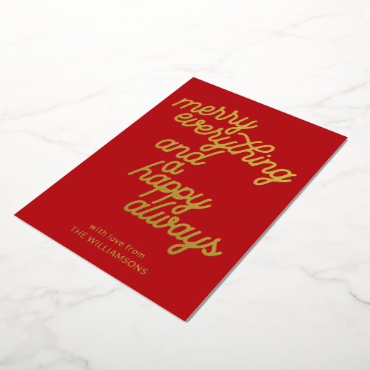 Feestelijk rood script vrolijk alles kerstgoud folie feestdagenkaart (Gedraaid)