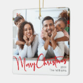 Feestelijk rood script Vrolijk Kerstfeest Keramisch Ornament (Links)