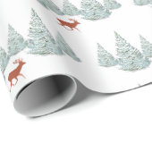 Feestelijke bruine herten onder besneeuwde spar bo cadeaupapier (Rol Hoek)