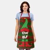 Feestelijke Chef Elf Rood en Groene Tartan Schort (Gedragen)