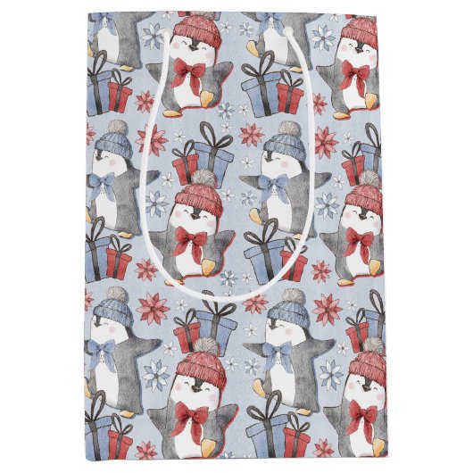 Feestelijke dansende pinguïns in de winter medium cadeauzakje (Voorkant)