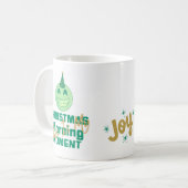 Feestelijke Emoji Bliss" Kerstochtend Mok (Voorkant links)