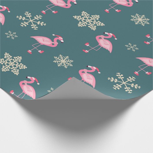Feestelijke flamingo kerstpatroon met sneeuwvlokke cadeaupapier (Hoek)