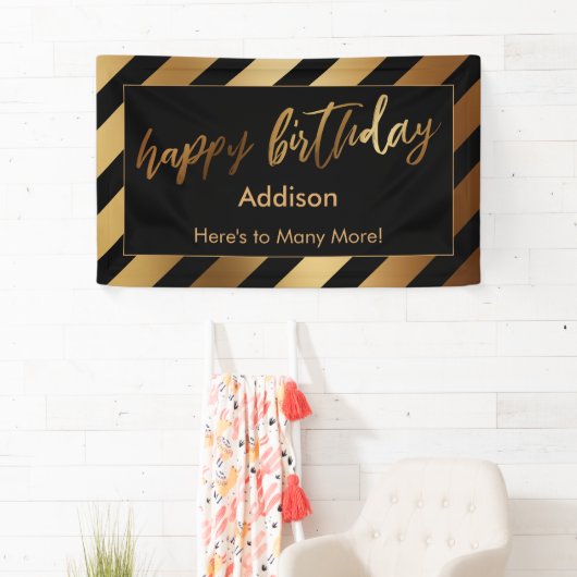 Feestelijke gouden strepen op Black Happy Birthday Spandoek (Insitu)