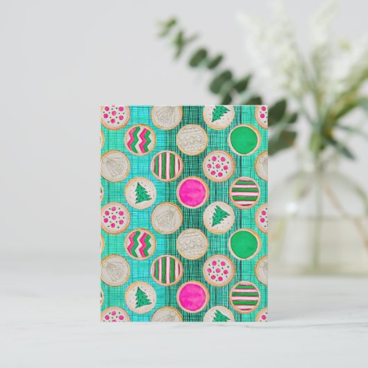 Feestelijke handgeschilderde suikerkoekjes op fel  feestdagenkaart (Staand voorkant)