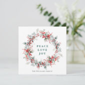 Feestelijke Holly Berry Kerstkrans Modern Feestdagenkaart (Staand voorkant)