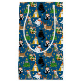 Feestelijke katten in kerstkostuums patroon klein cadeauzakje (Voorkant)