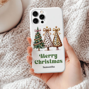 Feestelijke kerstbomen watercolor luipaardprint   iPhone 15 mini hoesje