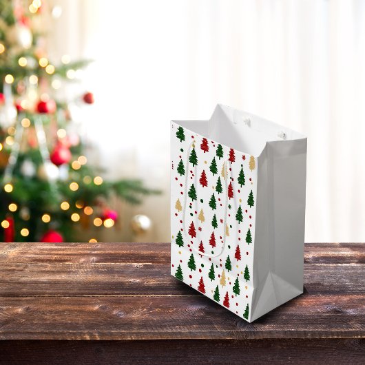 Feestelijke kerstboom Patroon Rood, Groen & Goud Medium Cadeauzakje