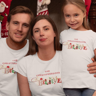 Feestelijke Kerstgeest Familienaam GELOVEN T-shirt