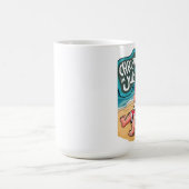 Feestelijke Kerstman Ontspannen op het strand Koffiemok (Center)