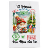 Feestelijke Kerstman zak met geschenken & Elfen Medium Cadeauzakje (Voorkant)