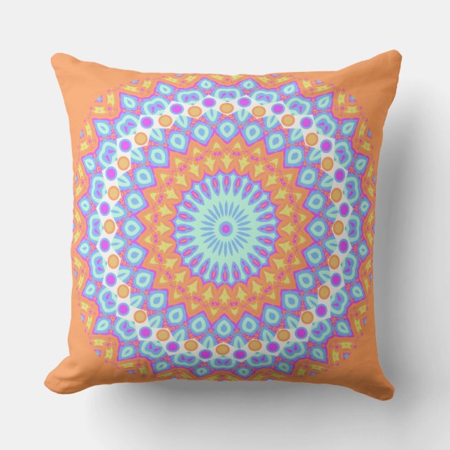 Feestelijke oranje roze mandala ontwerp 2 buitenkussen (Voorkant)