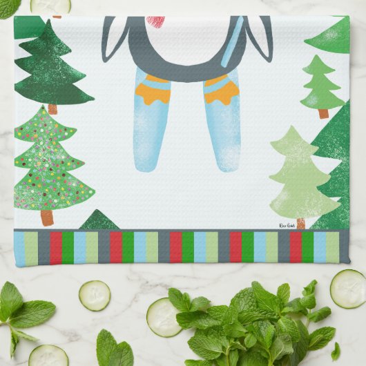 Feestelijke Pinguïn Skiing Kerstontwerp Theedoek (Gevouwen)