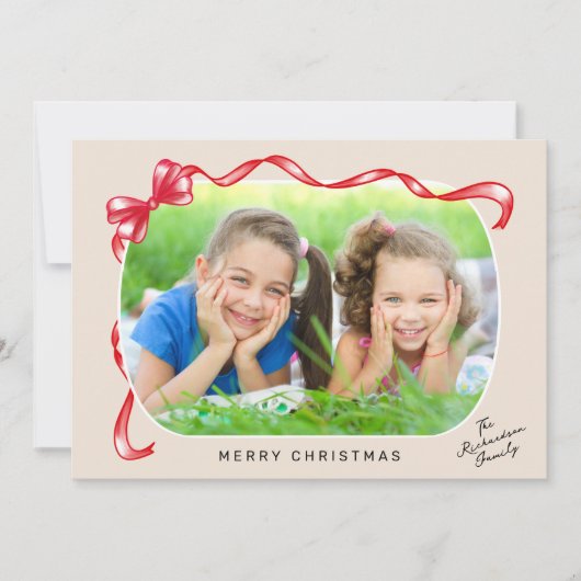 Feestelijke rode lint en boog gebogen foto kerst feestdagenkaart (Voorkant)