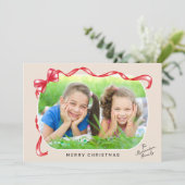 Feestelijke rode lint en boog gebogen foto kerst feestdagenkaart (Staand voorkant)