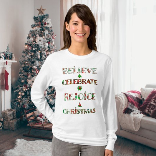 Feestelijke rood groene kersttypografie t-shirt