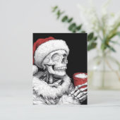 Feestelijke Santa Skeleton met een warme chocolade Briefkaart (Staand voorkant)