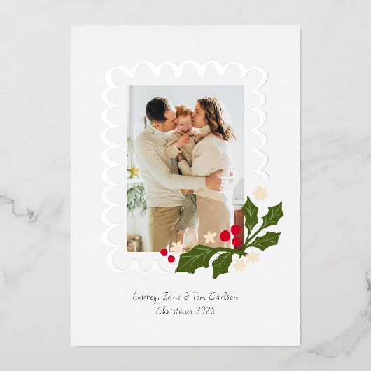 Feestelijke Scallop Lijst met Holly One Photo Folie Feestdagenkaart (Voorkant)