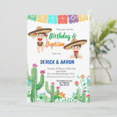 Feestelijke verjaardag en doop voor tweeling jonge kaart (Staand voorkant)