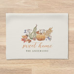 Feestelijke Waterverf Pompoenen Herfst Herfst Swee Theedoek<br><div class="desc">Op maat ontworpen keukenhanddoeken voor het herfstseizoen in de herfst met "sweet home" feestelijke waterverf pompoenen en herfstgebladerte met gepersonaliseerde familienaam.</div>