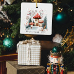 Feestelijke Waterverf Winter Woodland Mushrooms Fo Keramisch Ornament<br><div class="desc">Voor de familie kerstboom dit feestelijke seizoen. Personaliseer met uw tekstkeuze onder het hoofdontwerp op de voorkant en voeg uw eigen familiefoto op de achterkant toe.</div>