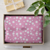 Feestelijke witte stippen op roze tissuepapier (Geschenk)