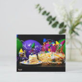 Feestende Fubby's met taart als tractatie. Briefkaart (Staand voorkant)