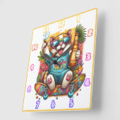 Feestende kat op een skateboard met een tropische vierkante klok (Hoek)