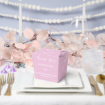 Feestgunstdoos Bedankdoosjes<br><div class="desc">Deze feestgunstdoos is weergegeven in een elegante mauve kleur.
Pas dit item aan en wijzig de voorbeeldtekst in die van uzelf.
Tip: Voeg gewoon uw lekkere traktaties toe en een paar feestelijke linten.</div>